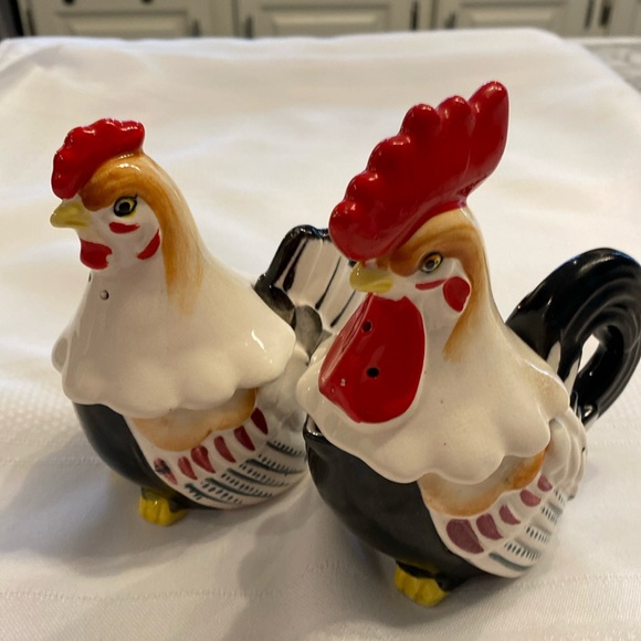 Vintage Napco Japanese Rooster, Hen Salt & Pepper, Cream & Sugar Set - Picture 2 of 15
